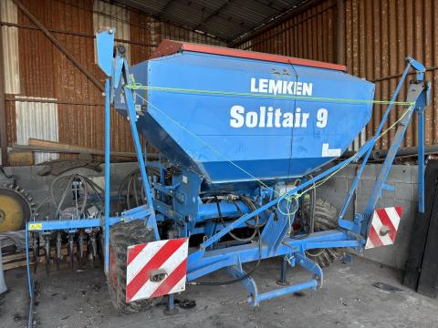 Lemken Solitair 9 eladó 4 méteres gabonavetőgép Lemken Solitair 9 eladó 4 méteres gabonavetőgép