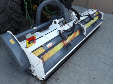 Aardenburg 3 méteres szárzúzó/erdészeti zúzó Aardenburg 3 méteres szárzúzó/erdészeti zúzó