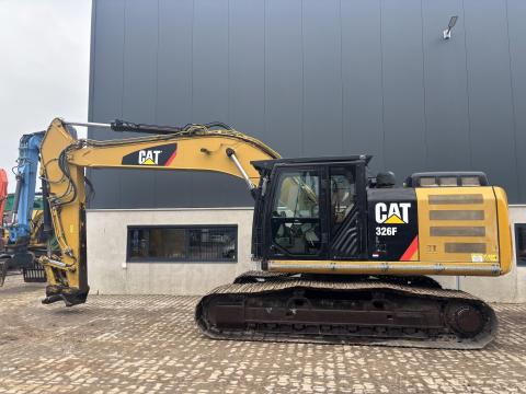 CAT 326FL lánctalpas kotró / 2017 / 8 484 üzemóra / Lízing 20%-tól CAT 326FL lánctalpas kotró / 2017 / 8 484 üzemóra / Lízing 20%-tól