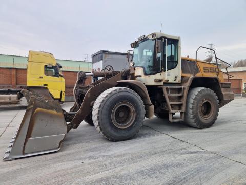 Liebherr L550 gumikerekes homlokrakodó Liebherr L550 gumikerekes homlokrakodó