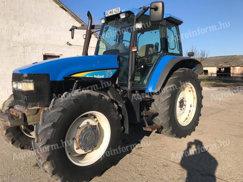 New Holland TM165 traktor