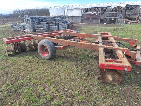 Eladó tárcsa Eladó tárcsa