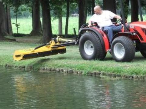 Orsi Energy 155 rézsűkasza kis traktorhoz (25–35 LE)