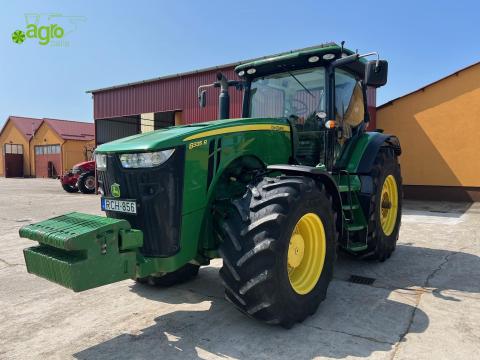 John Deere 8335 R - Mezőgazdasági vontató John Deere 8335 R - Mezőgazdasági vontató