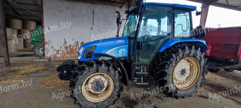 New Holland TL90