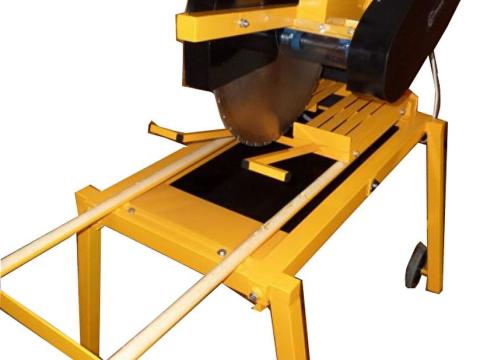 Lumag univerzális 650-700 vizes téglavágó gép / vizes kő- és csempevágó / kővágó fűrész