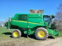 John Deere T660i kombájn