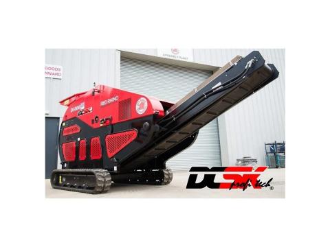 Red Rhino 5000 zúzógép betonhoz, kőhöz, építési törmelékhez, téglához és kerámiához Red Rhino 5000 zúzógép betonhoz, kőhöz, építési törmelékhez, téglához és kerámiához