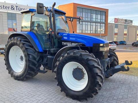 New Holland TM 150 traktor New Holland TM 150 traktor