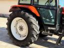 New Holland L85 traktor