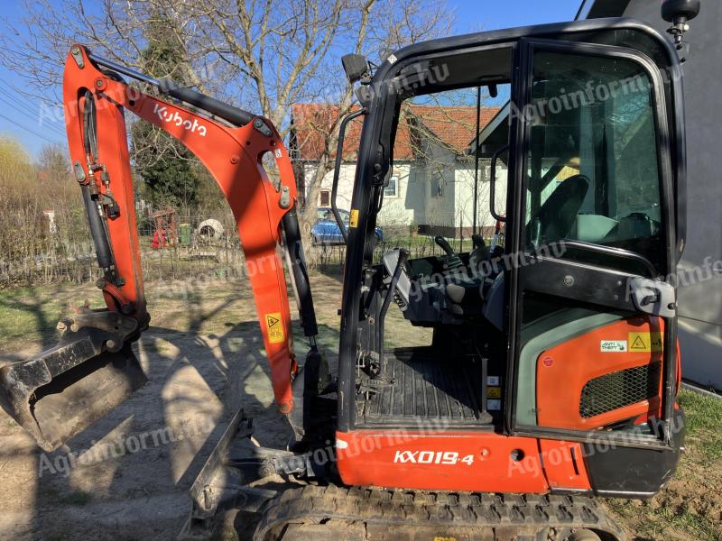 Kubota KX019-4 minikotró