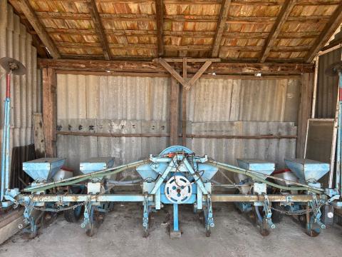 SPC 6 soros szemenkénti vetőgép SPC 6 soros szemenkénti vetőgép