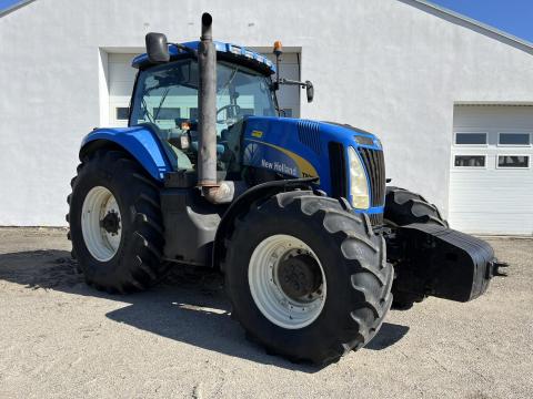 Traktor New Holland T8030 Traktor New Holland T8030