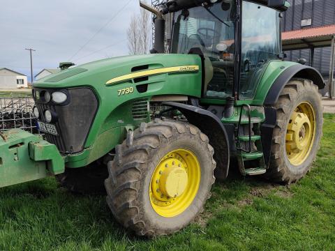 John Deere 7730 John Deere 7730
