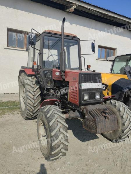 MTZ 892