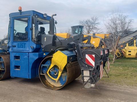 Bomag BW174 AD típusú vibrohenger + gyári Bomag zúzalékszóró Bomag BW174 AD típusú vibrohenger + gyári Bomag zúzalékszóró