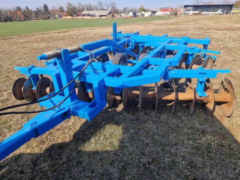 Omikron OMVT-3,  2 V tárcsa