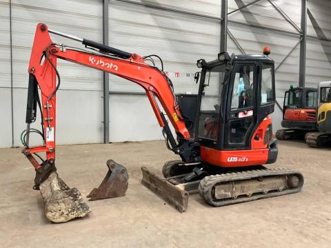 Kubota U 35-3 α3 / 2015 / 3 576 üzemóra / Lízing 20%-tól Kubota U 35-3 α3 / 2015 / 3 576 üzemóra / Lízing 20%-tól