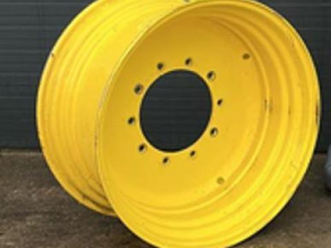 Eladó 15x34-es John Deere felni