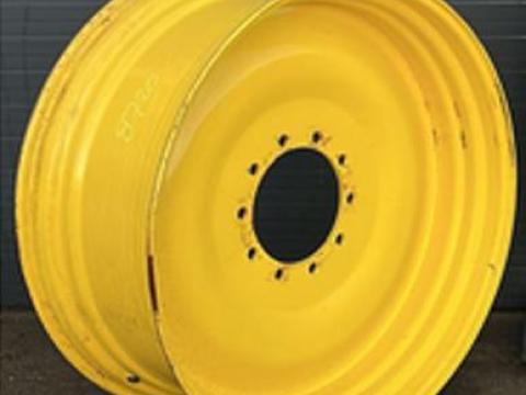Eladó 18x42 fix John Deere felni - használt Eladó 18x42 fix John Deere felni - használt