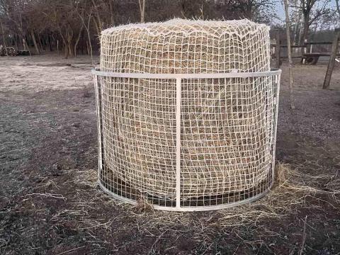 Bálatartó, etető Bálatartó, etető