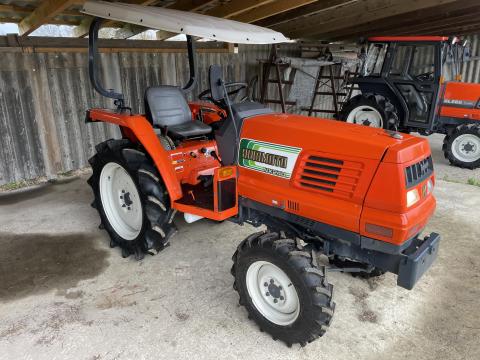 Kubota 24LE manual 4Új Gumi Ingyenes Szállítás Leszervizelve yanmar iseki carraro goldoni agt tz4k rába shibaura hinomoto mitsubishi john deere japán kistraktor traktor