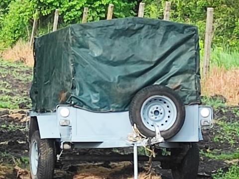 Ráfutófékes utánfutó eladó Ráfutófékes utánfutó eladó