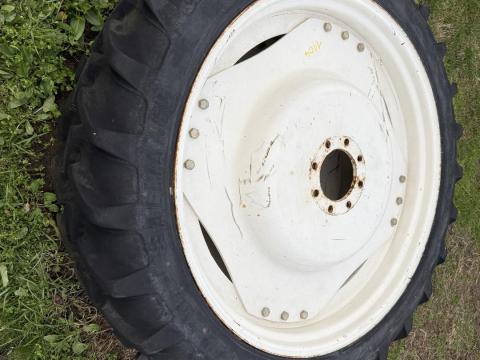 ALLIANCE 9,5R40, 230/95R40 ápolókerék