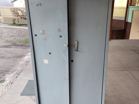 Alkatrész, szerszám tároló Fém szekrény Alkatrész, szerszám tároló Fém szekrény