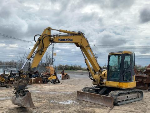 Komatsu PC88 MR6 gumiláncos kotró Komatsu PC88 MR6 gumiláncos kotró