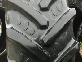 520/85R46 BKT RT855 158A8 TL
