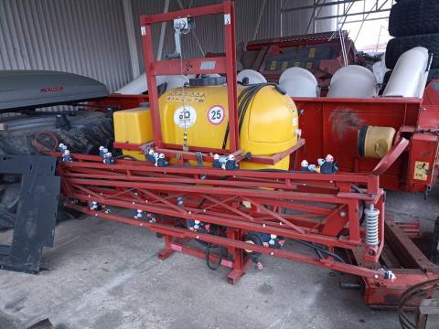 Schriffert 300/12 függesztett szántóföldi permetező