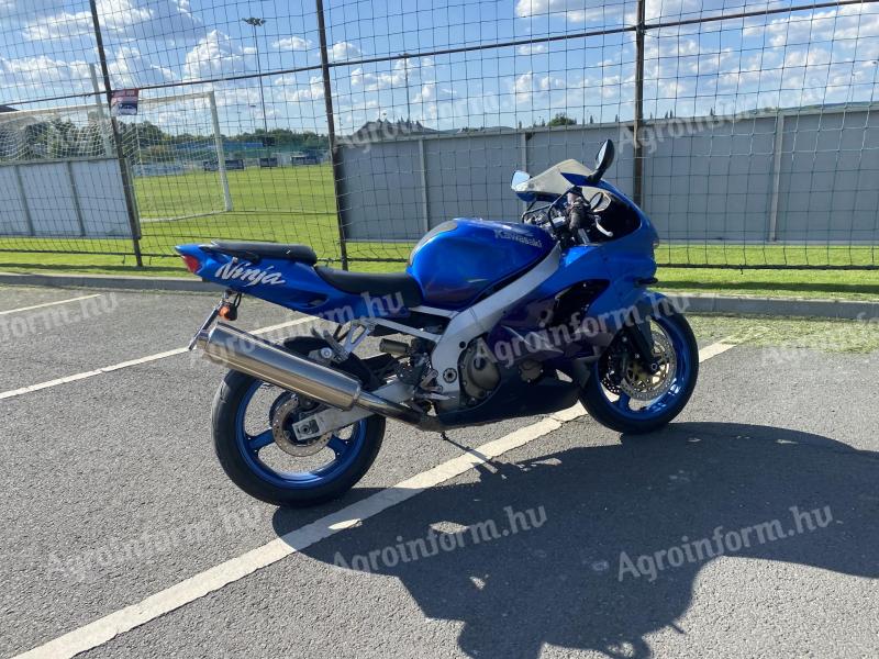 Kawasaki ZX9R túrasport motorkerékpár eladó