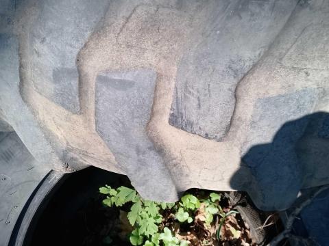 16.9-24 rakodó gép gumi 16.9-24 rakodó gép gumi