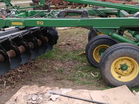 John Deere 512 Discripper John Deere 512 Discripper