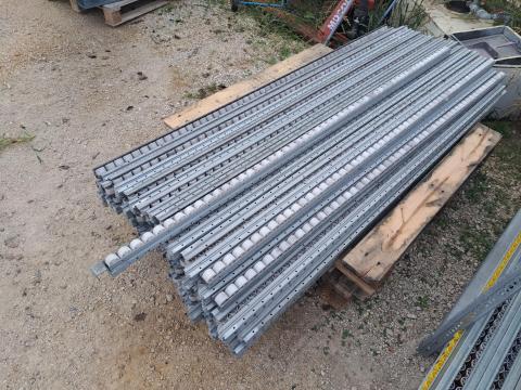 U sínes görgős léc görgősor görgő pálya szállítóléc 2000mmx44mm U sínes görgős léc görgősor görgő pálya szállítóléc 2000mmx44mm
