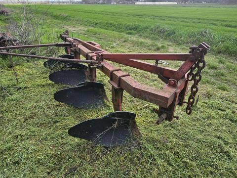 Lajta eke 4 fejes Lajta eke 4 fejes