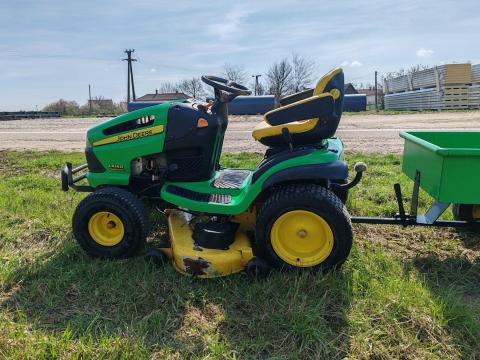 John Deere LA140 Automatic fűnyíró traktor John Deere LA140 Automatic fűnyíró traktor