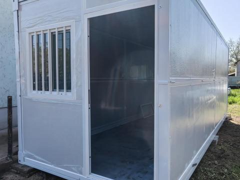 Összecsukható konténer házhoz szállítással