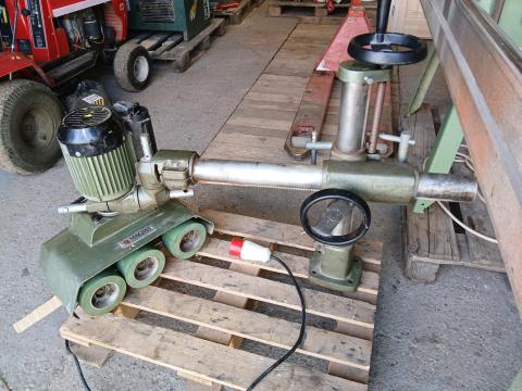 3 kerekes faipari előtoló 3 kerekes faipari előtoló