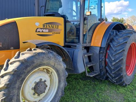 Renault Ares 656 RZ Renault Ares 656 RZ