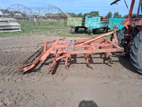 Pöttinger Landsberg 9 kapás gruber gyári elmunkálóval és rögtörő hengerel