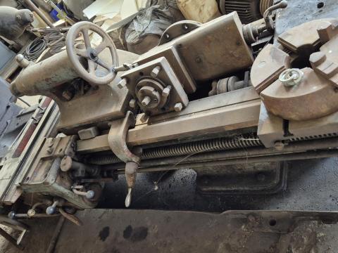 MVE 280 Eszterga – egyetemes esztergapad MVE 280 Eszterga – egyetemes esztergapad