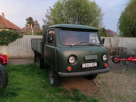 UAZ D 452 platós eladó UAZ D 452 platós eladó