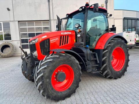 Kubota M7171 fronthidraulika + front TLT Kubota M7171 fronthidraulika + front TLT