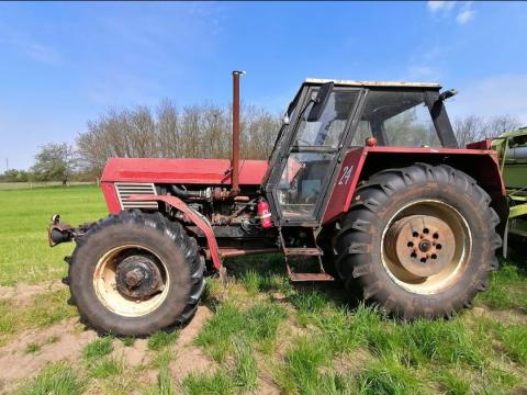 Zetor Crystal 16045 mezőgazdasági vontató eszközeivel együtt eladó