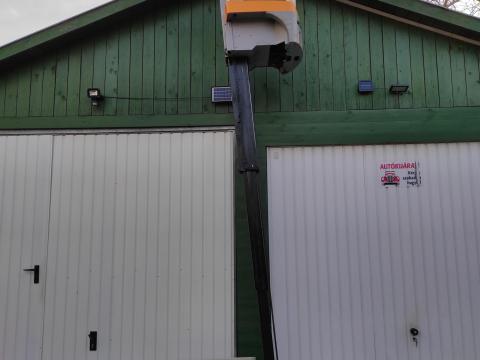 Crown önjárós,  elektromos személyemelő, személy emelő új akkumulátorokkal,  hibás állapotban Crown önjárós,  elektromos személyemelő, személy emelő új akkumulátorokkal,  hibás állapotban