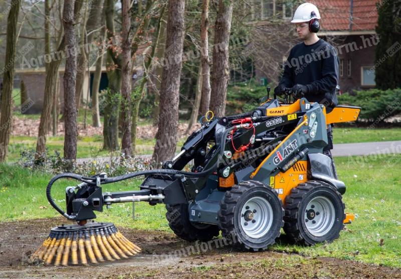 Giant Csúszókormányzású rakodógép,  kompakt rakodó,  Bobcat 20-25 Le / GS800-GS900