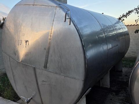 Saválló tartály 16 000 literes eladó Saválló tartály 16 000 literes eladó
