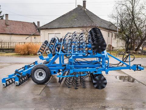 Új Magágykészítő Kombinátorok 1 soros tárcsasorral, vontatott, hidraulikus csukással eladó